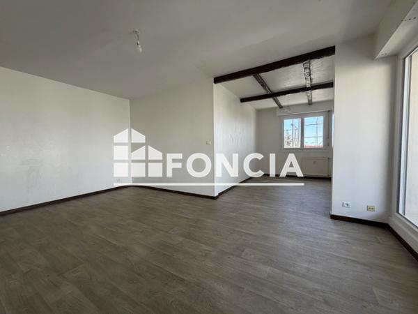 Location Appartement 4 pièces 76.95 m² - 2 AVENUE DES ANCIENS D'AFN Chartres 28000
