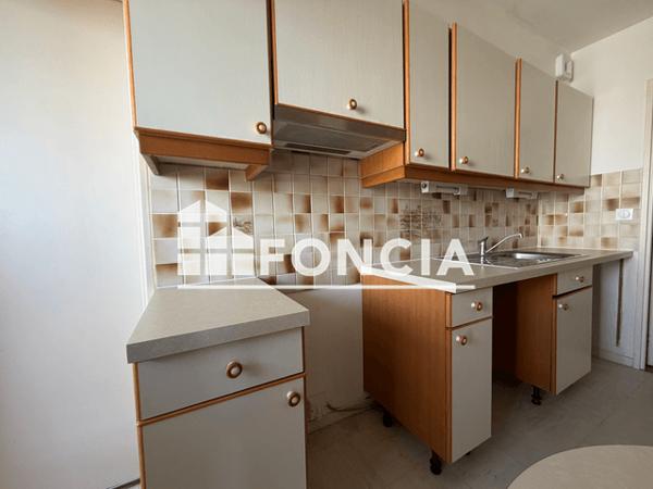 Location Appartement 4 pièces 76.95 m² - 2 AVENUE DES ANCIENS D'AFN Chartres 28000