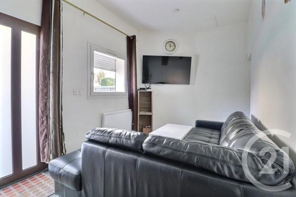 Appartement F1 à vendre  1 pièce - 31,72 m 2   COUBRON  - 93