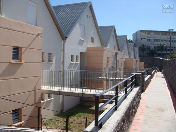 A vendre T3 duplex dans la résidence les huppes de bourbon à La Montagne