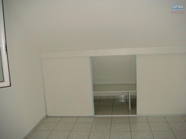 A vendre T3 duplex dans la résidence les huppes de bourbon à La Montagne