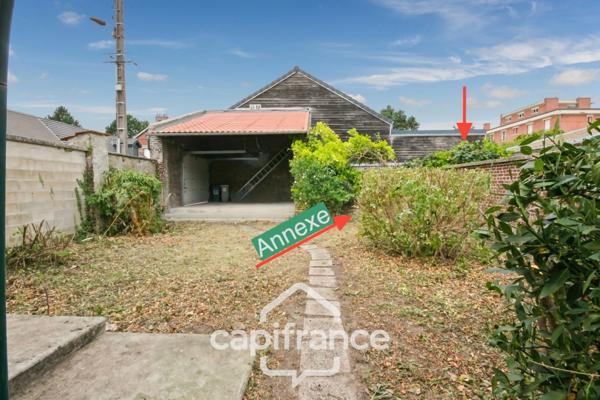 Maison à vendre 8 pièces (02) 207 m², 5 Chambres, Garage, Annexe et grande Cave - A Rénover