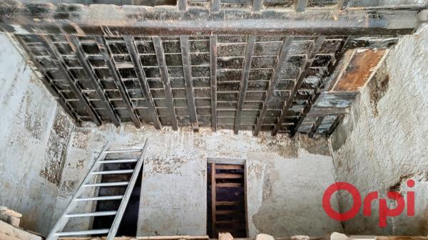 Maison à vendre    2 pièces •  Marquixanes