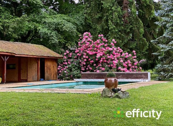 Maison 10 pièces - 444 m²