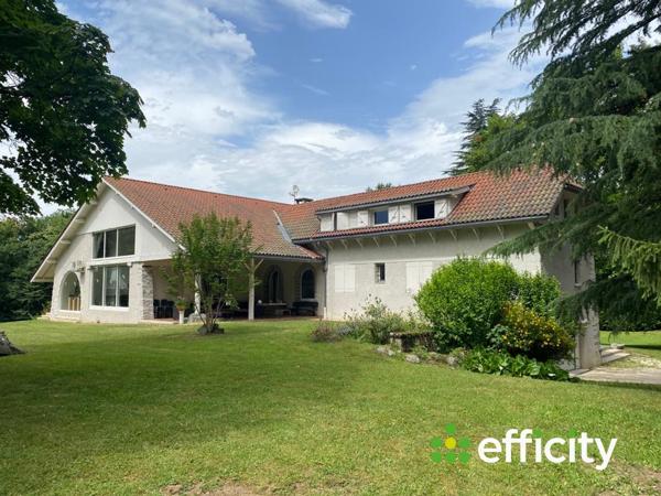 Maison 10 pièces - 444 m²