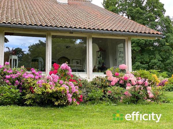 Maison 10 pièces - 444 m²