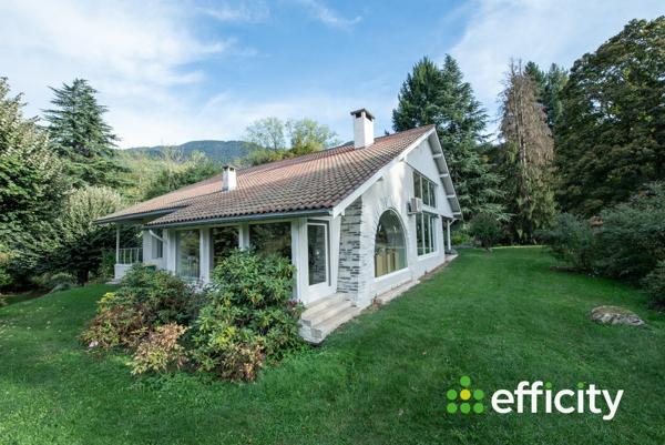 Maison 10 pièces - 444 m²