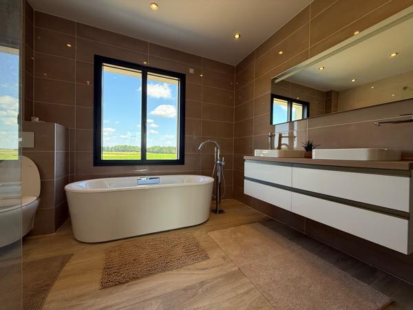 Pavillon contemporain de 2021 - 180m² - 4 chambres