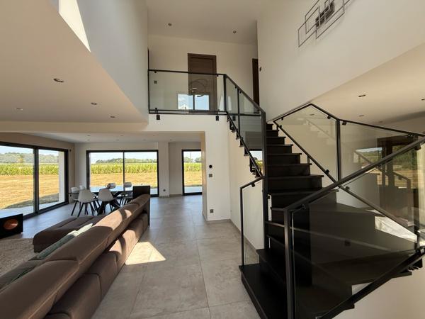 Pavillon contemporain de 2021 - 180m² - 4 chambres