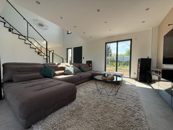 Pavillon contemporain de 2021 - 180m² - 4 chambres