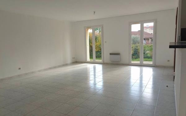 Maison à vendre    7 pièces •  Garons