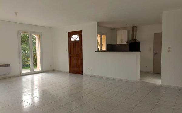 Maison à vendre    7 pièces •  Garons