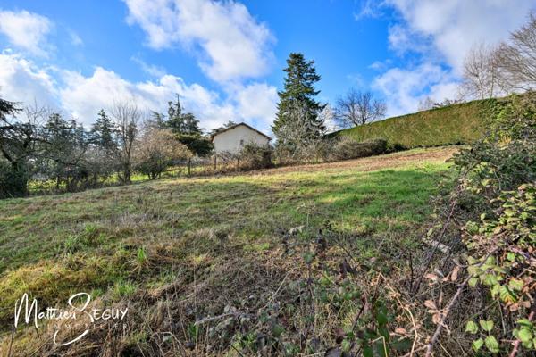 Terrain de 355 m² à pollionnay pour maison individuelle
