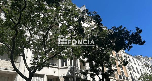 Location Studio 27.37 m² - Paris 75016
