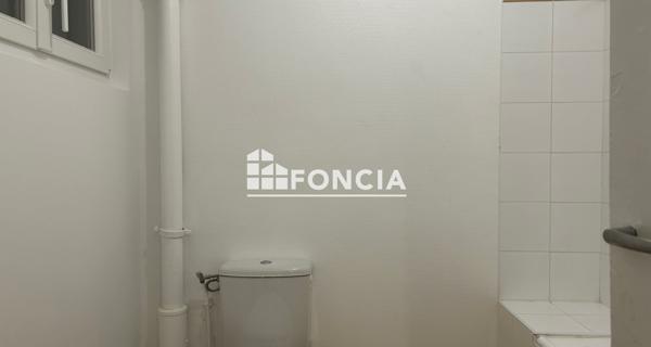 Location Studio 27.37 m² - Paris 75016