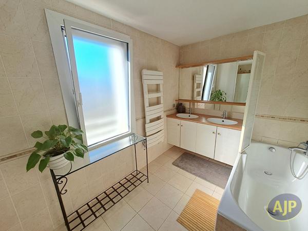 Vente maison Challans : 249 600 € - AJP Immobilier Challans