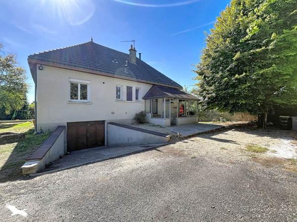 Maison 254 880 € Sainte-Maure-de-Touraine 6 p 150 m² DPE D