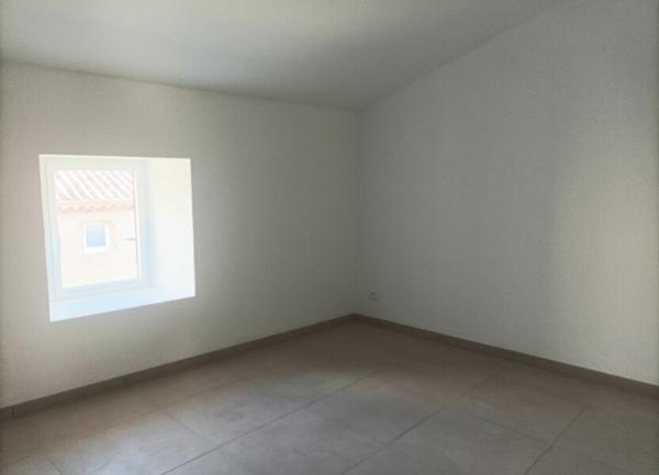 Appartement à louer    3 pièces • 62 m2 Lablachère