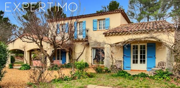 Fuveau – Bastide d’exception 210 m² (+ 72 m² d’annexes) – 5 chambres – Domaine d’1 ha – Calme absolu