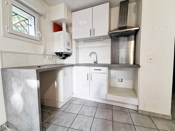 LA COLLE SUR LOUP - Studio de 26 m² avec 5.20 m² de terrasse