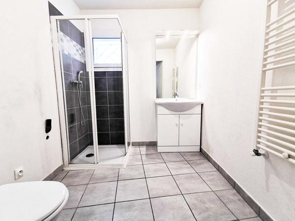 LA COLLE SUR LOUP - Studio de 26 m² avec 5.20 m² de terrasse
