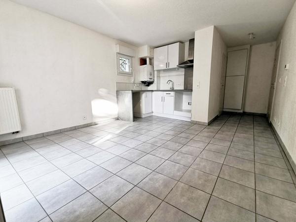 LA COLLE SUR LOUP - Studio de 26 m² avec 5.20 m² de terrasse