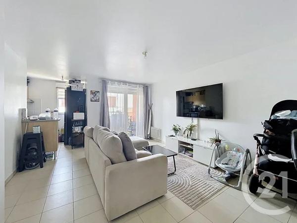 Appartement F2 à vendre  2 pièces - 39 m 2   CORBEIL ESSONNES  - 91