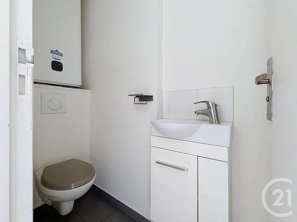 Appartement F2 à vendre  2 pièces - 39 m 2   CORBEIL ESSONNES  - 91