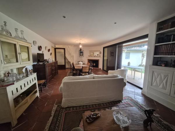 Maison de caractère avec grand terrain, piscine et dépendances Détails des diagnostics énergétiques