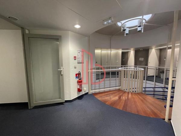 Bureau de 959 m² à vendre à Bordeaux Meriadeck