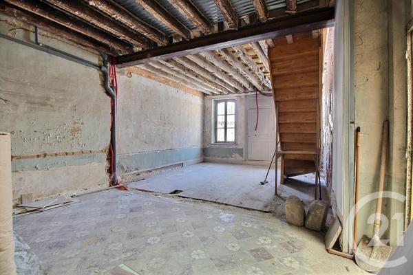 Maison à vendre  7 pièces - 93 m2 SEZANNE - 51