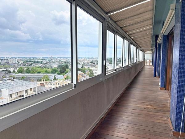 183 m² AU DERNIER ÉTAGE - VUE PANORAMIQUE RENNES