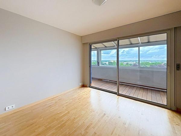 183 m² AU DERNIER ÉTAGE - VUE PANORAMIQUE RENNES