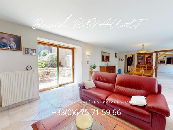 Maison Elven 8 pièce(s) 210 m2- Authentique longère en pierre avec terrain de 3 000 m² (en cours de bornage) !