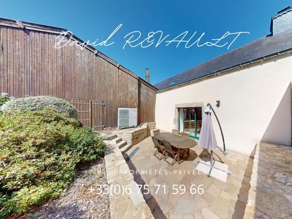 Maison Elven 8 pièce(s) 210 m2- Authentique longère en pierre avec terrain de 3 000 m² (en cours de bornage) !