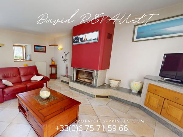 Maison Elven 8 pièce(s) 210 m2- Authentique longère en pierre avec terrain de 3 000 m² (en cours de bornage) !