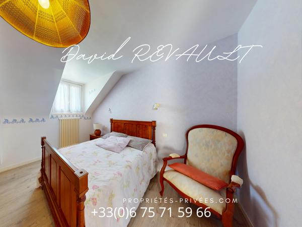 Maison Elven 8 pièce(s) 210 m2- Authentique longère en pierre avec terrain de 3 000 m² (en cours de bornage) !