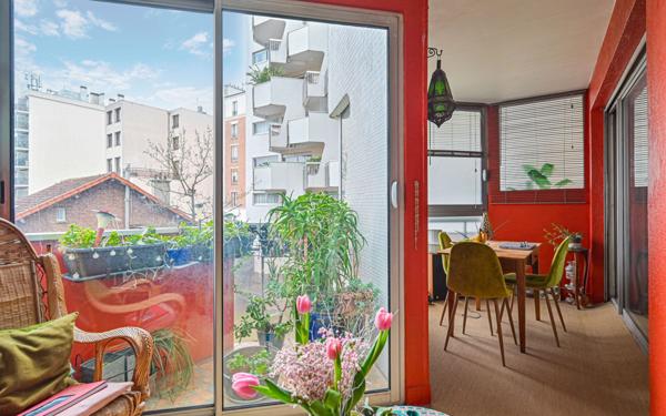 Appartement à vendre    3 pièces • 68,21 m2 Paris 20