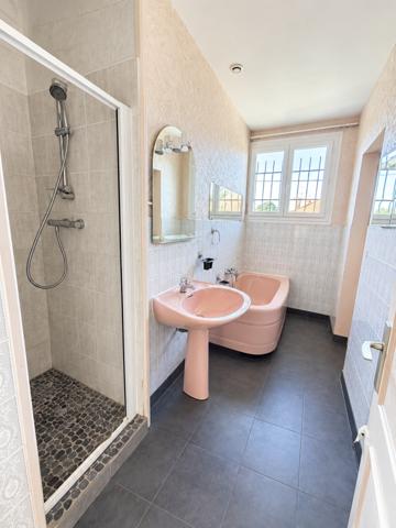Maison 8 pièce(s) 4 chambre(s) 176 m²