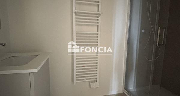 Location Appartement 2 pièces 43.13 m² - Guingamp 22200