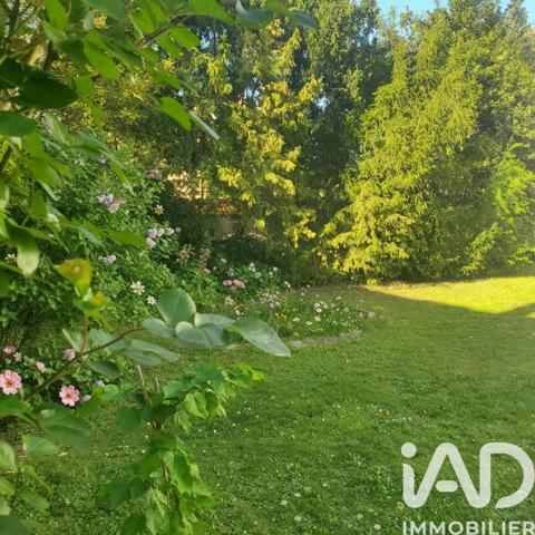 Maison à vendre 8 pièces 209 m² Saint-Maur-des-Fossés