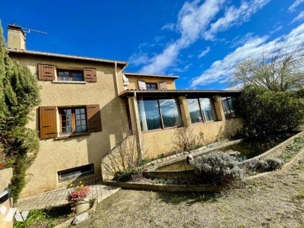 Maison avec nombreuses dépendances - 4 chambres et jardin