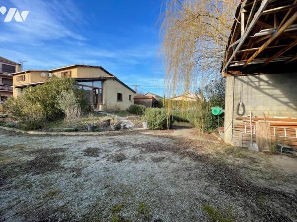 Maison avec nombreuses dépendances - 4 chambres et jardin