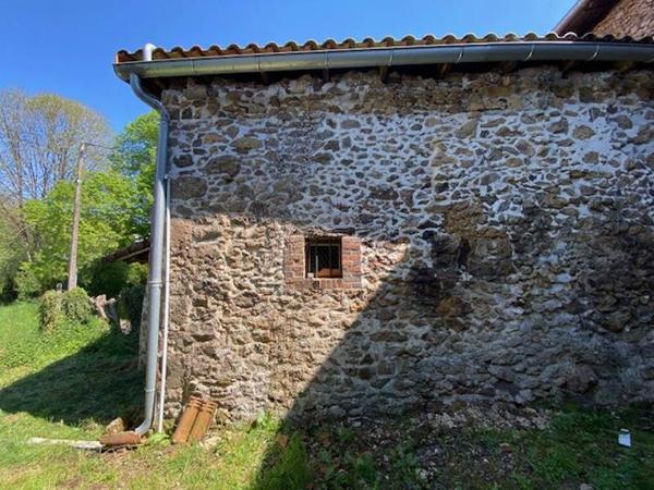 Maison à vendre |  Rochechouart |  2 pièces | 44 m²