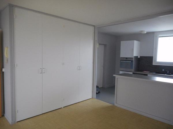 A Louer - LANDIVISIAU appartement de 66 m² avec 2 chambres , Landivisiau