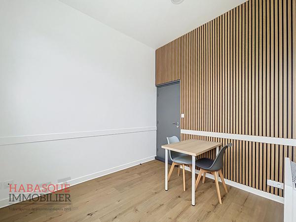 Rèf : 1148 A Louer bureau , Lesneven