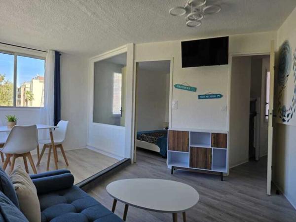 GRUISSAN PORT – T2 43m² RÉNOVÉ + PARKING – RARE