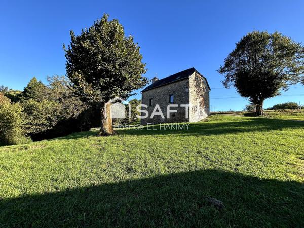 MAISON A VENDRE  EN PIERE REFAIT A NEUF