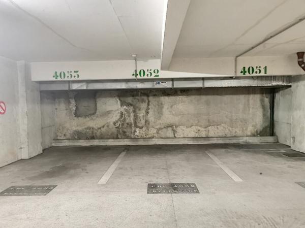 Stationnement à louer    Toulouse