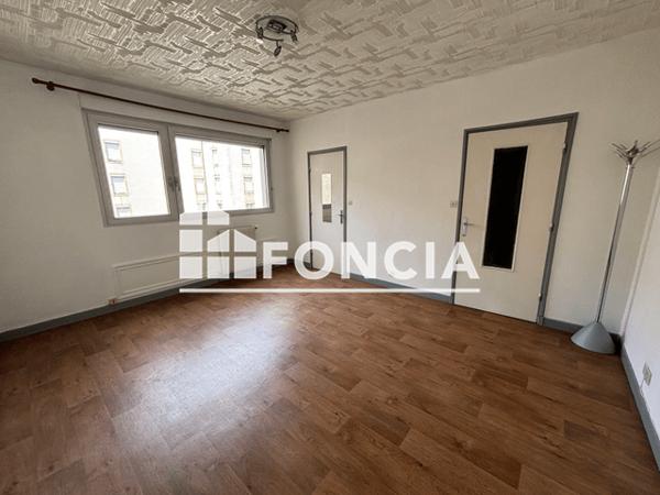 Location Studio 27.12 m² - 19 RUE DU CHANOINE JACOB Nancy 54000